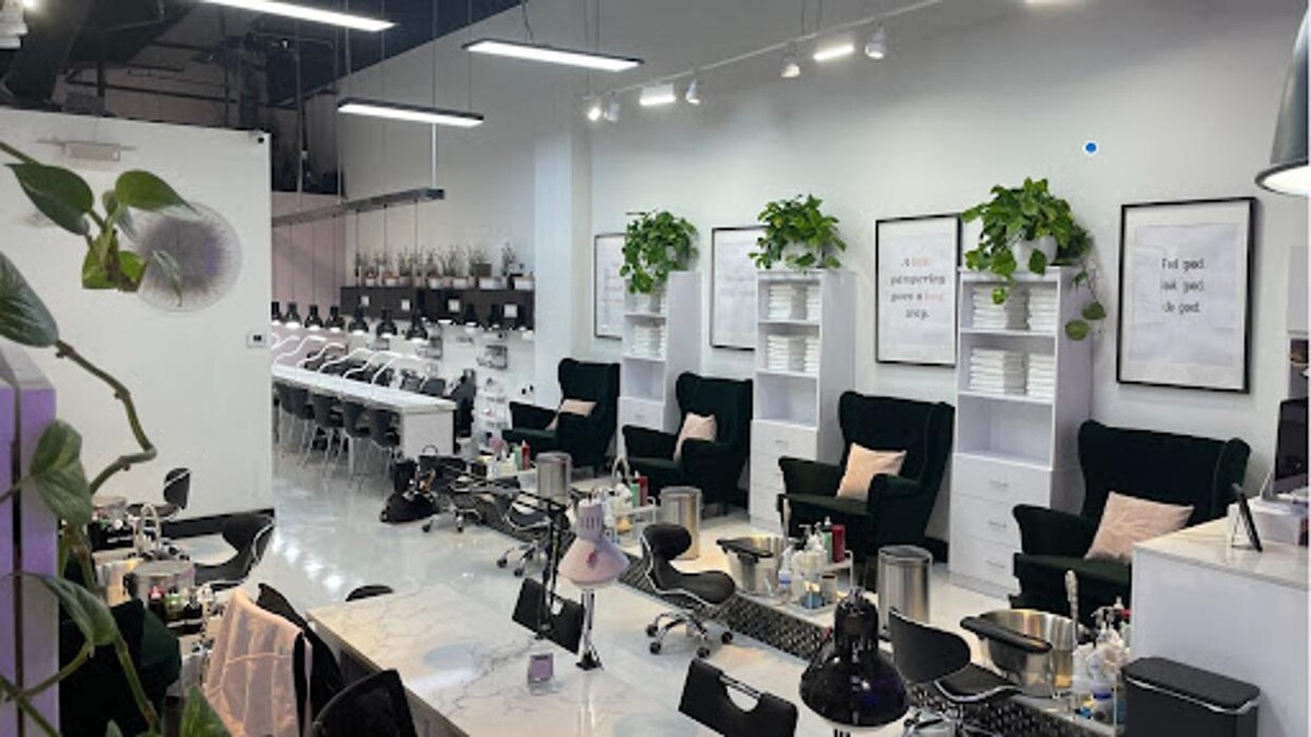 Images Biscayne Nail and Beauty Bar