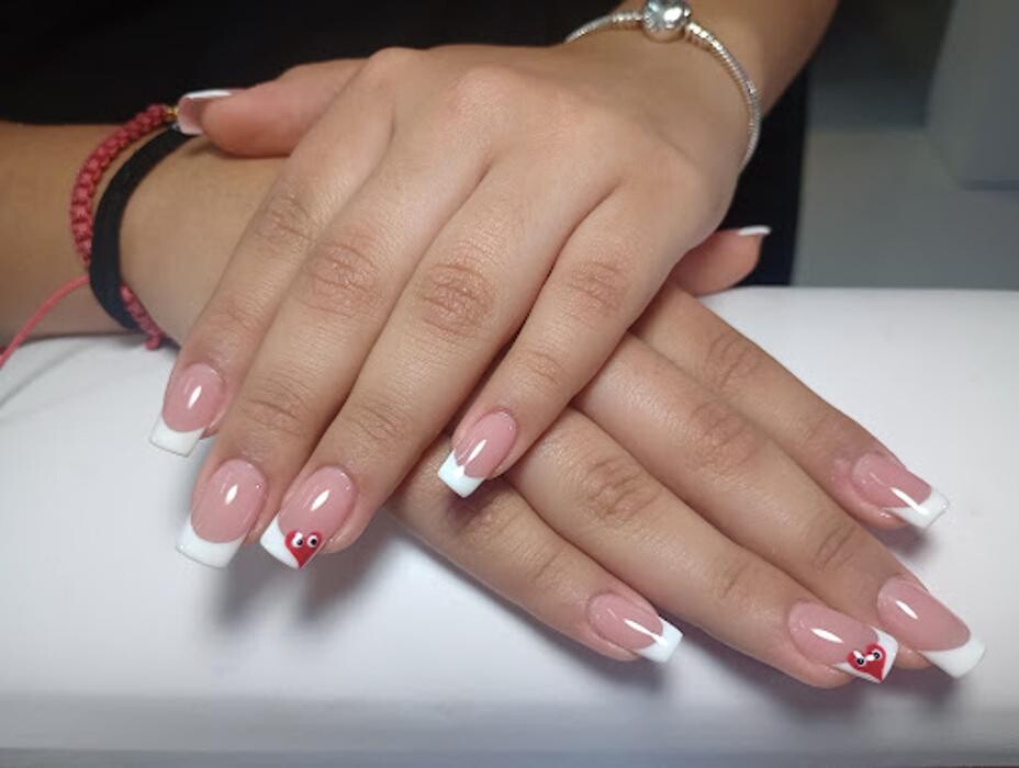 Images Biscayne Nail and Beauty Bar