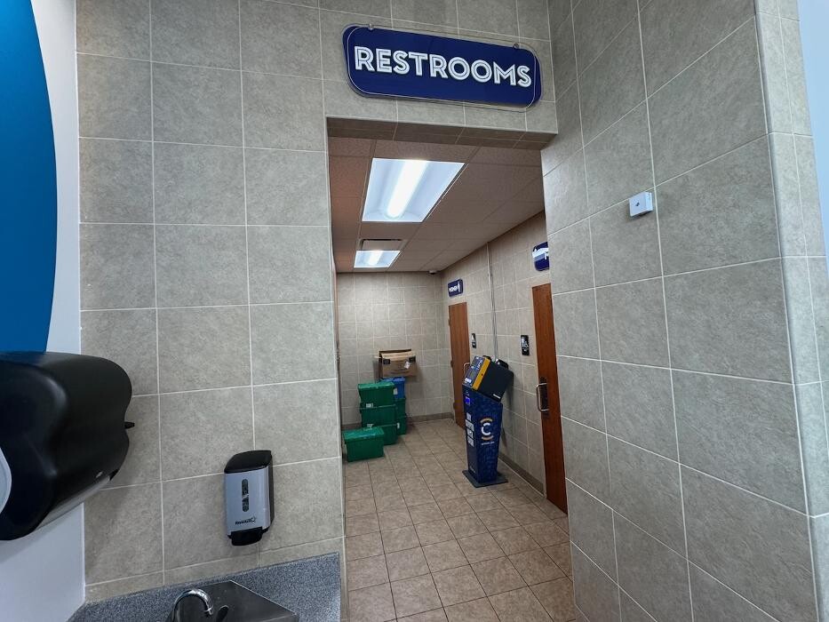 Images CoinFlip Bitcoin ATM - Rocket #4202 (Hazelwood)