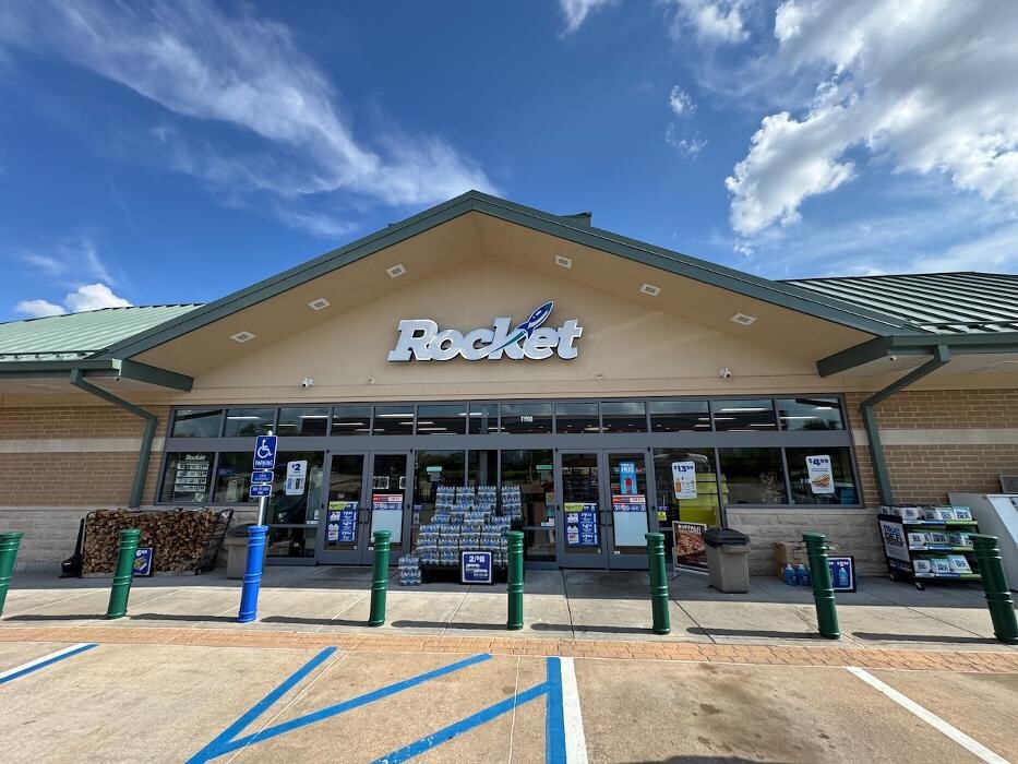 Images CoinFlip Bitcoin ATM - Rocket #4202 (Hazelwood)