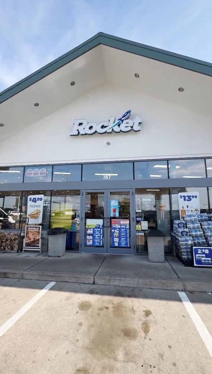 Images CoinFlip Bitcoin ATM - Rocket #4265 (Creve Coeur)