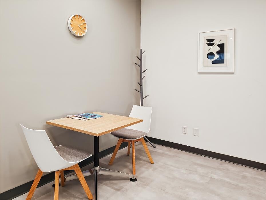 Images Regus Tamiami Trail N