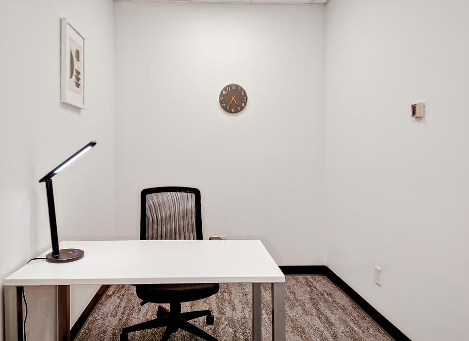 Images Regus Tamiami Trail N