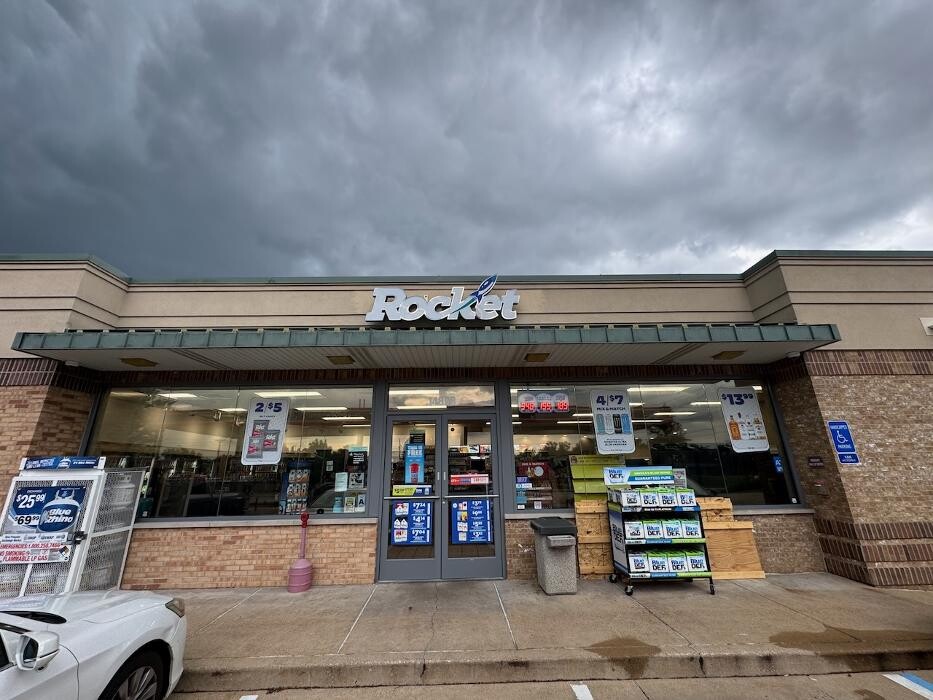 Images CoinFlip Bitcoin ATM - Rocket #4271 (Chesterfield)