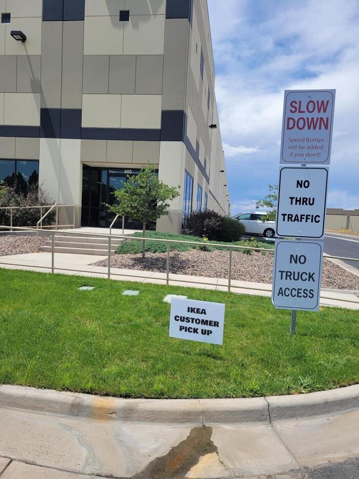 Images IKEA Pick-up location - Denver