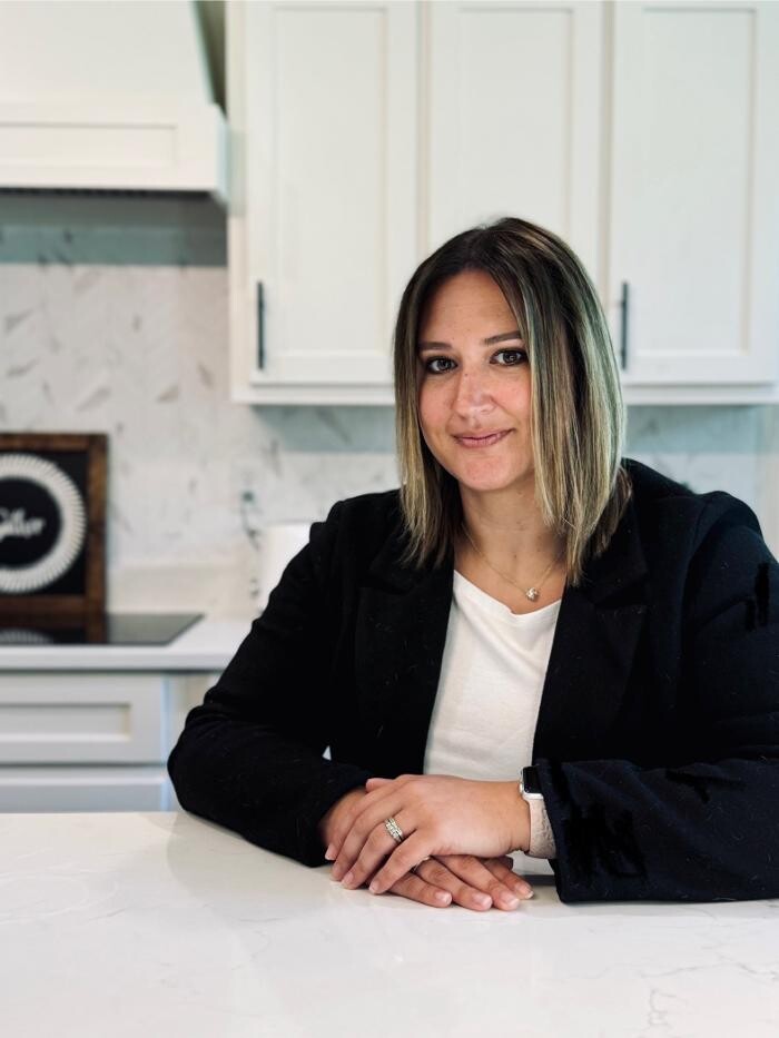 Images Gina Toungett - CMG Home Loans