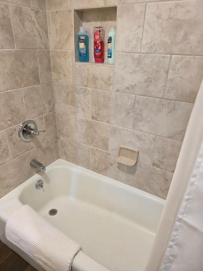 Images Cinder'Ella In Disguise Cleaning Services