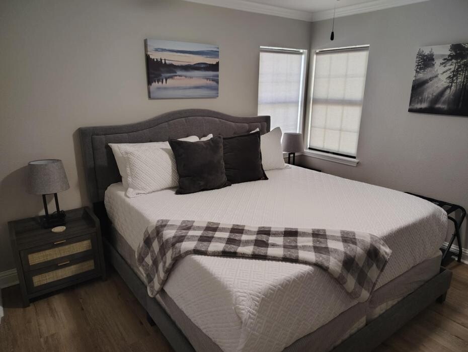 Images Cinder'Ella In Disguise Cleaning Services