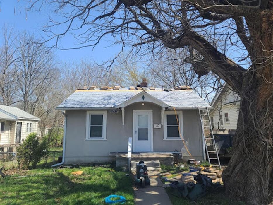 Images Kansas City Roofing Company