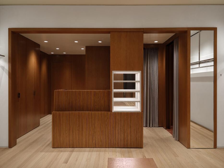 Images AMI Paris - South Coast Plaza