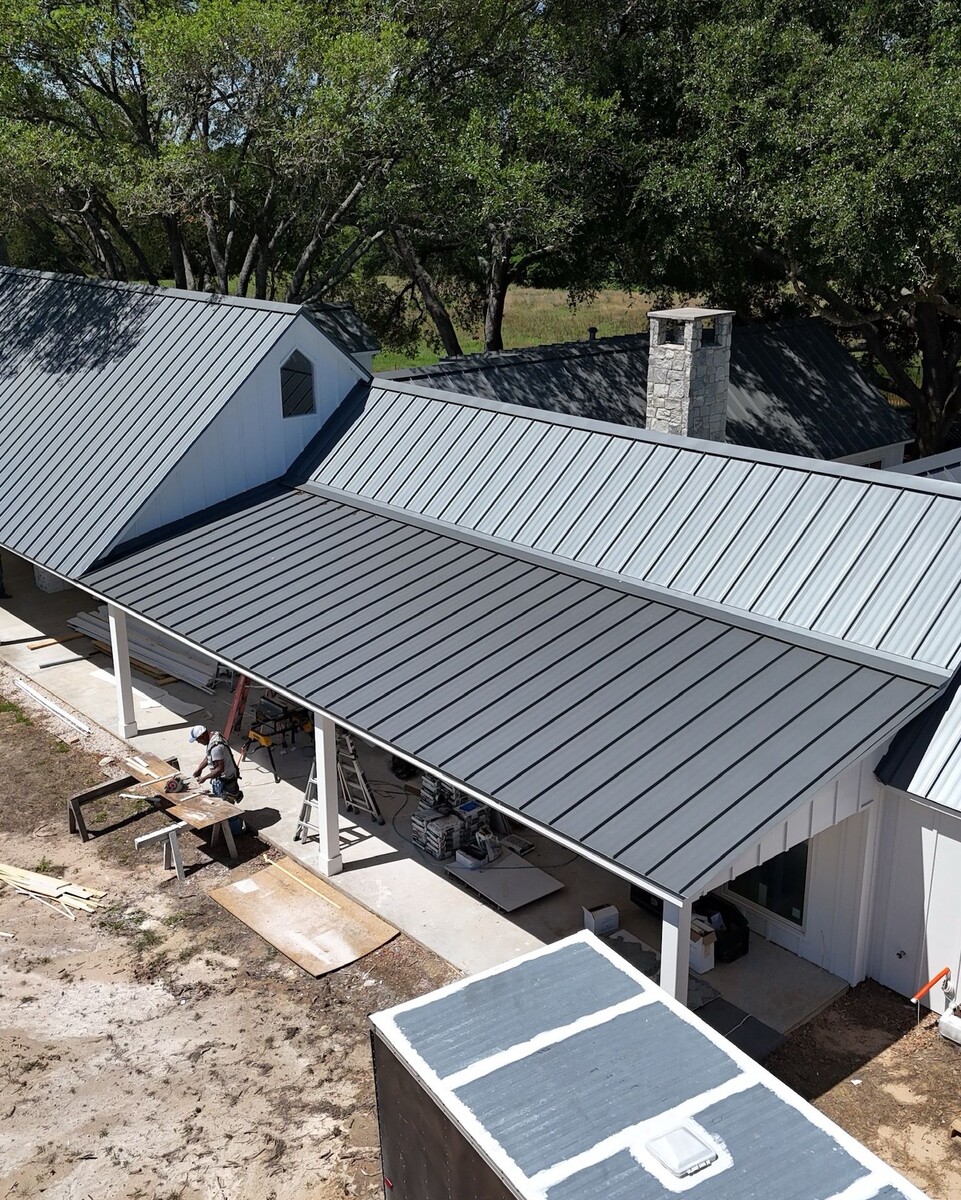 Images Absolute Roofing & Fencing