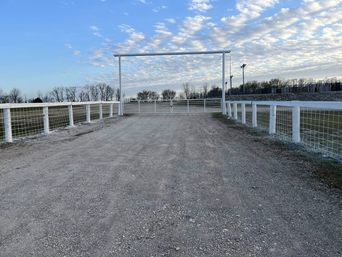 Images Manning Fence Company LLC