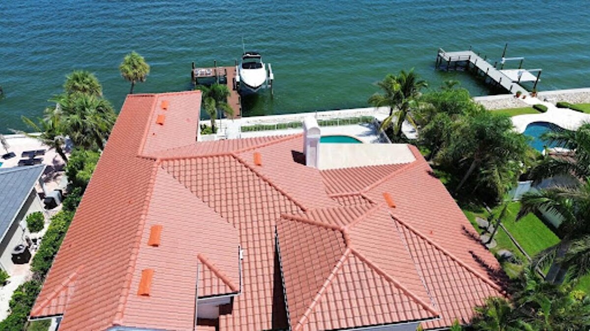 Images Recharge Exteriors
