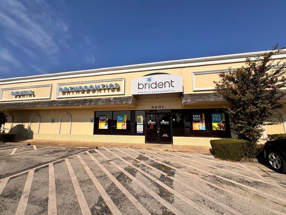 Images Brident Dental & Orthodontics