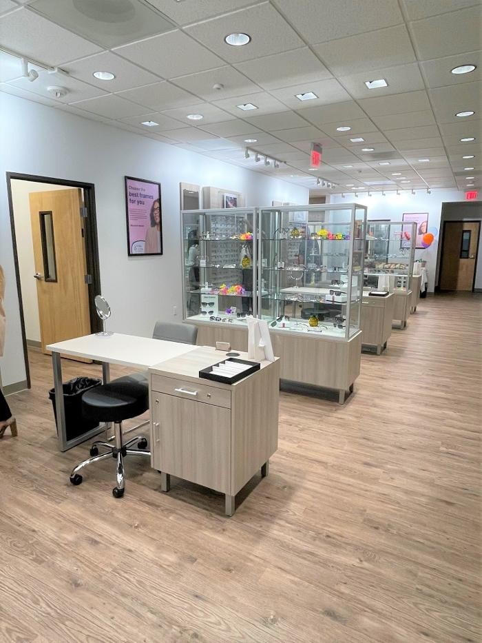 Images LooksBrite Eye Center