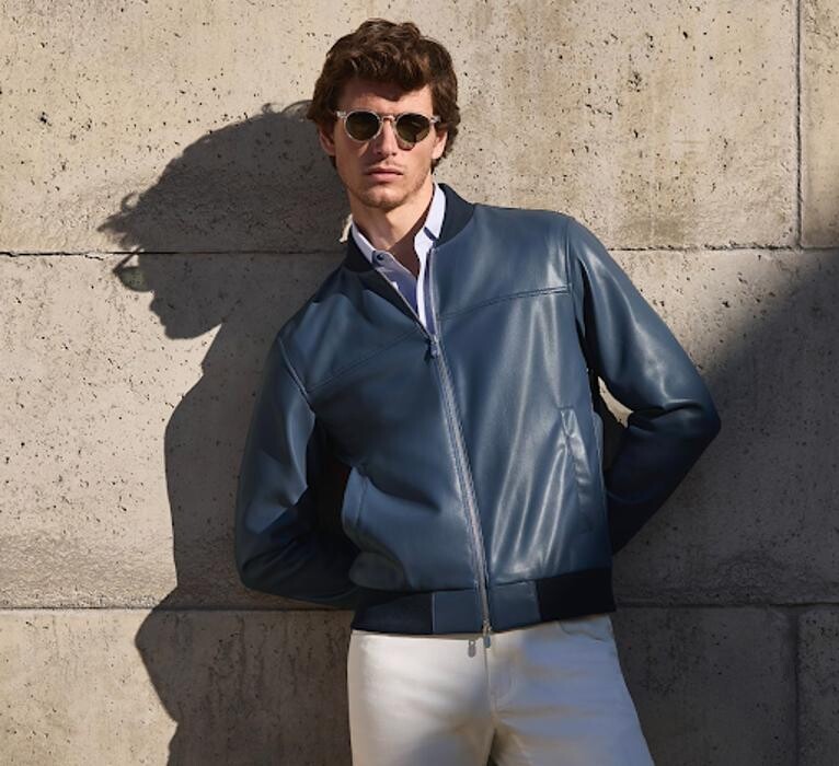 Images SuityourselfwithPaul