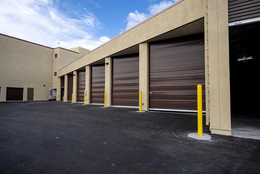 Images Indigo Self Storage - Robindale