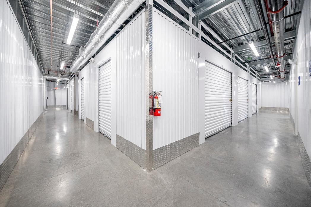Images Indigo Self Storage - Robindale