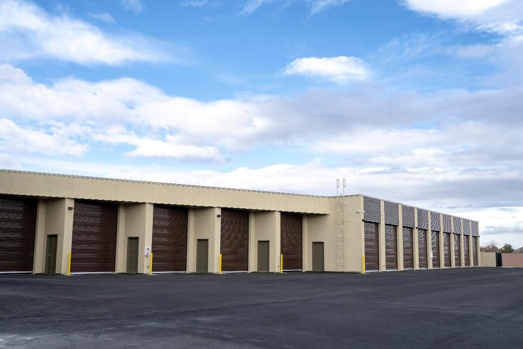 Images Indigo Self Storage - Robindale