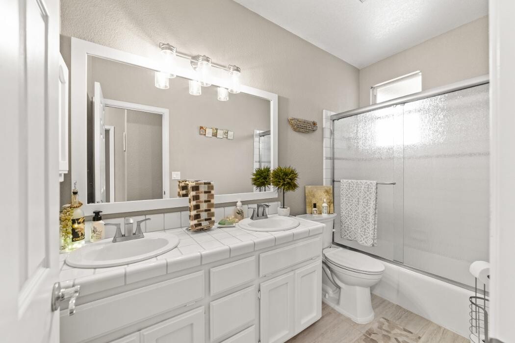 Images Rocklin Glass & Mirror, Inc.