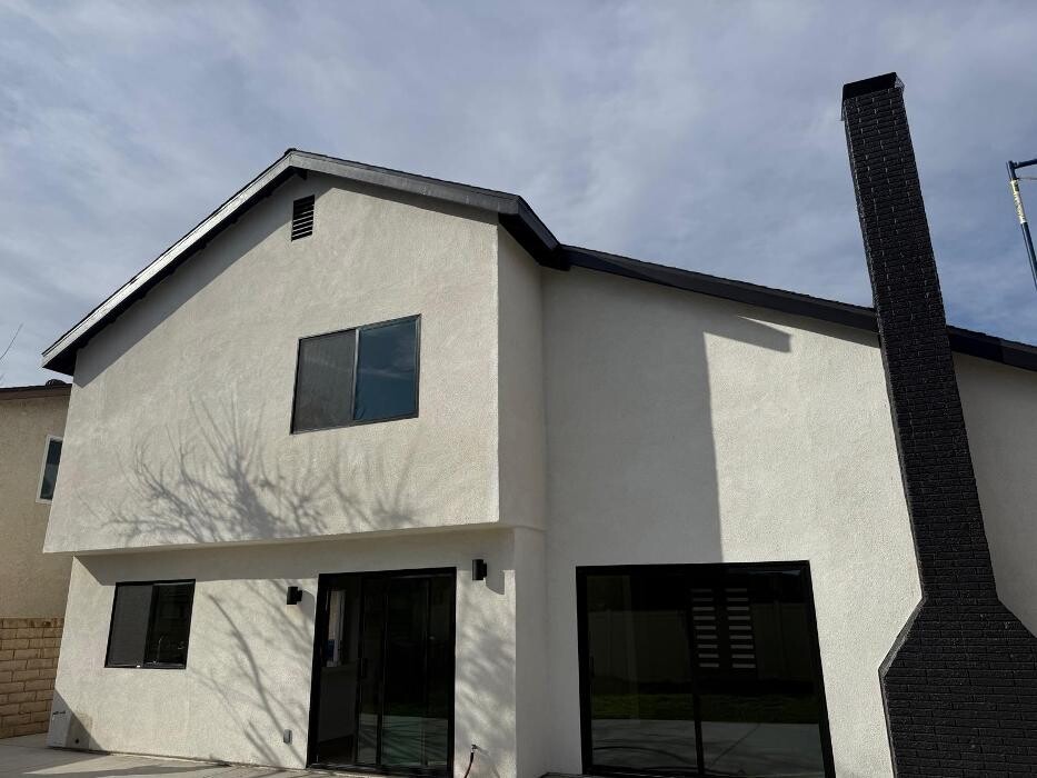 Images EC Renewables Inc