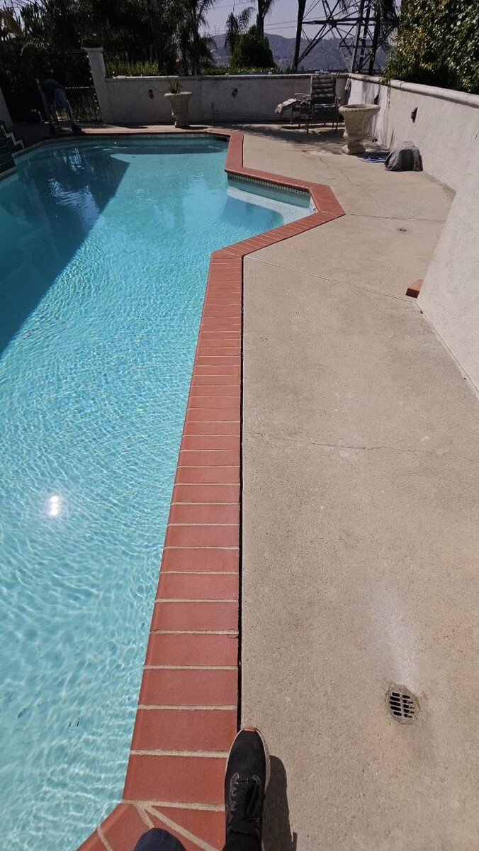 Images EC Renewables Inc