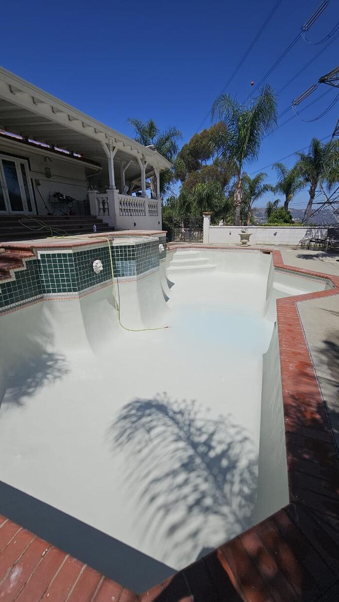 Images EC Renewables Inc