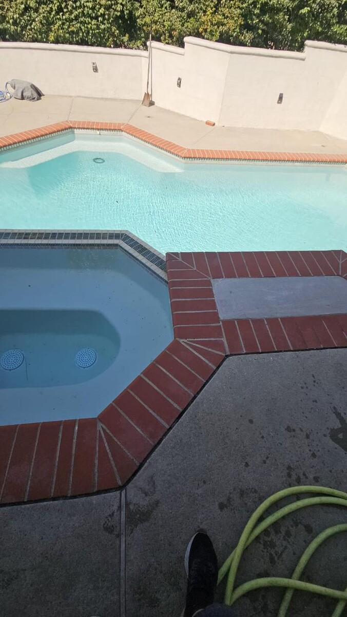 Images EC Renewables Inc