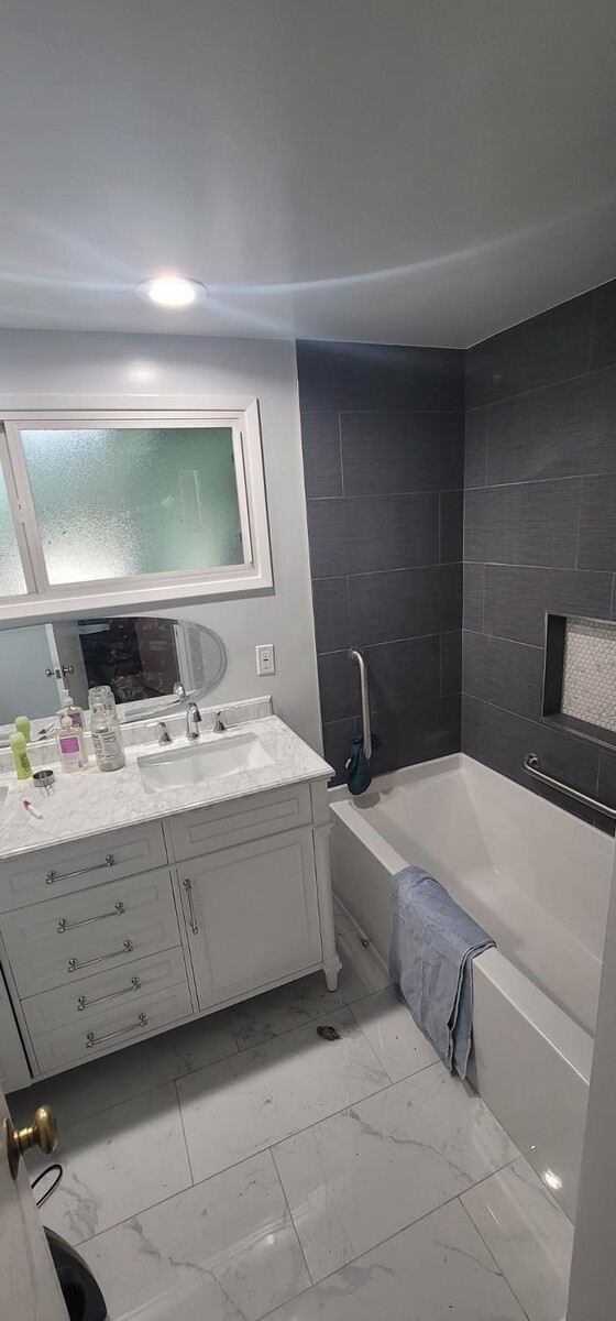 Images EC Renewables Inc