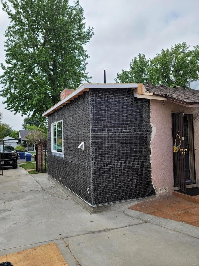 Images EC Renewables Inc