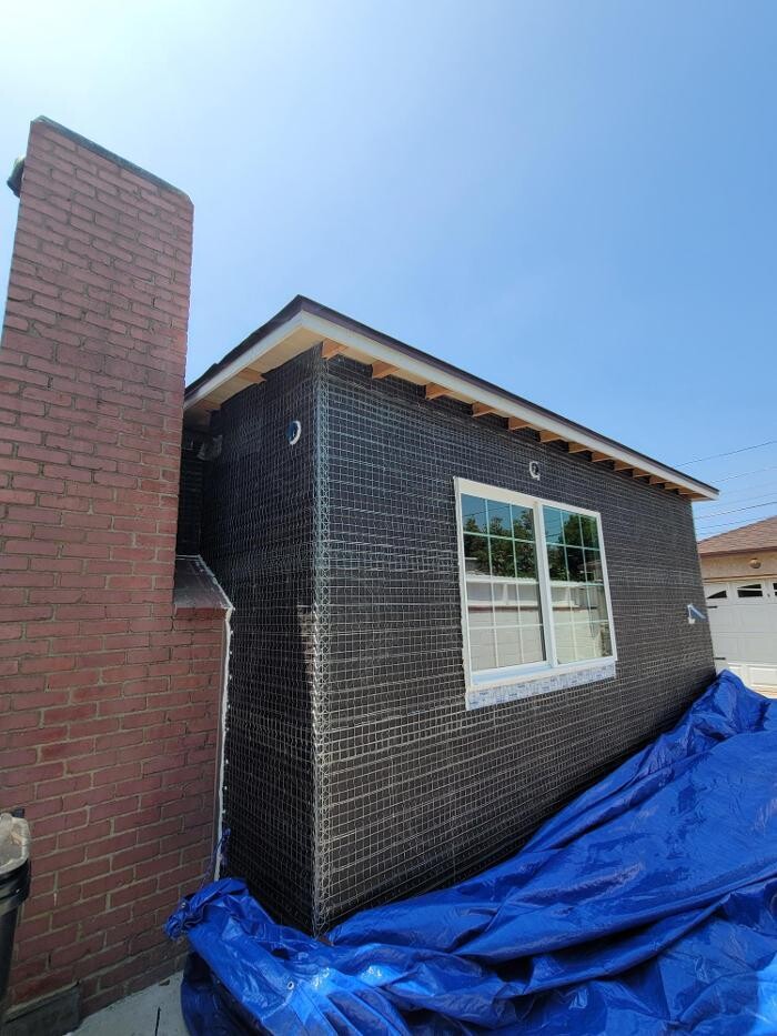 Images EC Renewables Inc