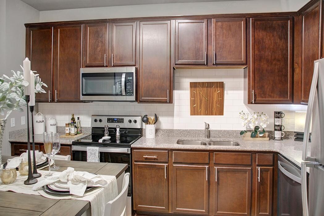 Images Providence Place Apartments