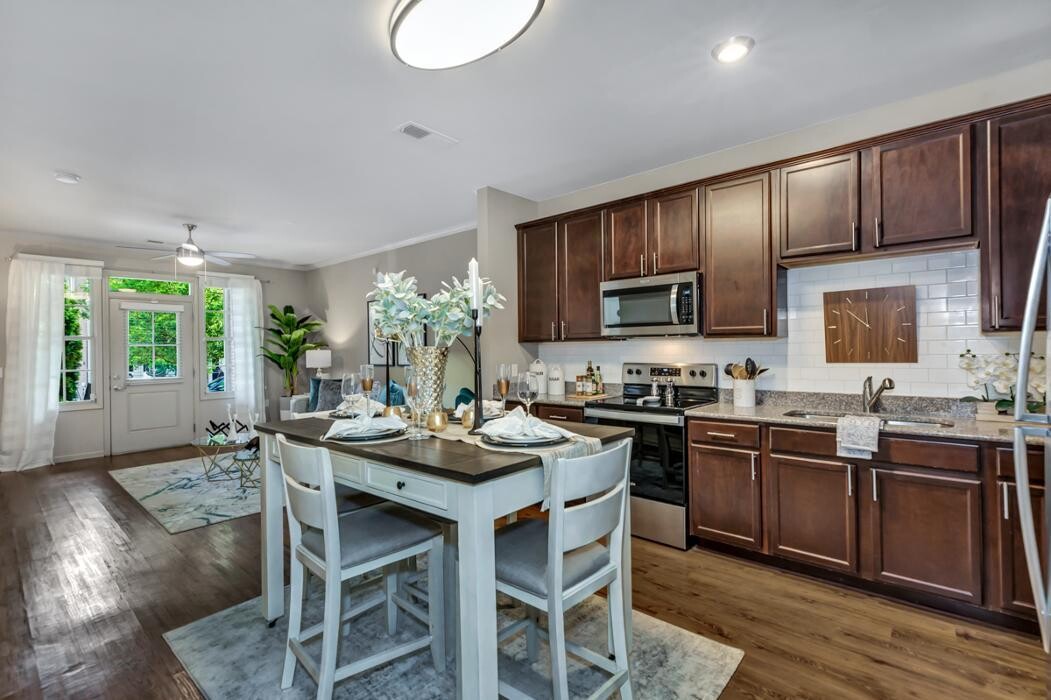 Images Providence Place Apartments