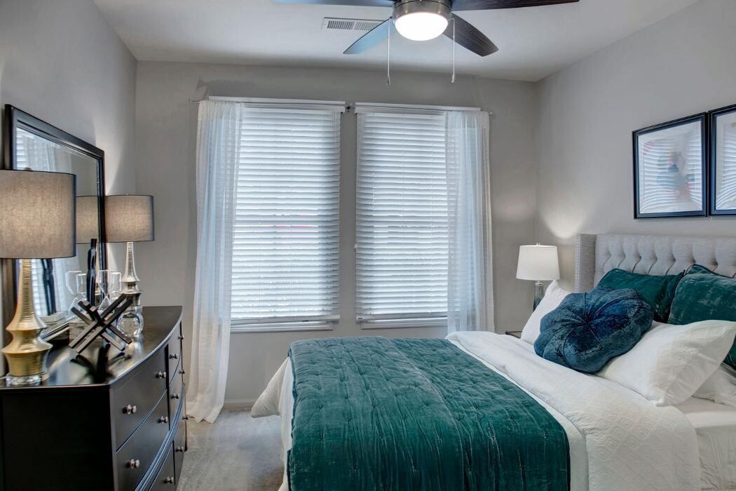 Images Providence Place Apartments