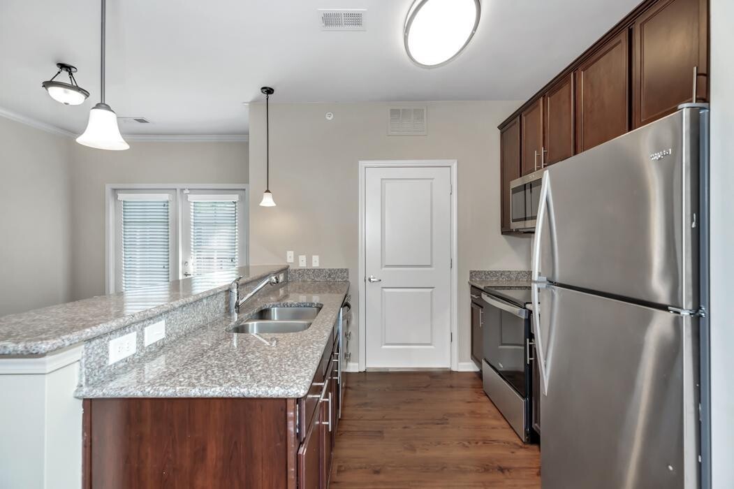 Images Providence Place Apartments