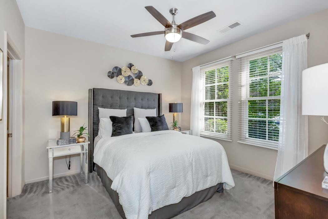 Images Providence Place Apartments