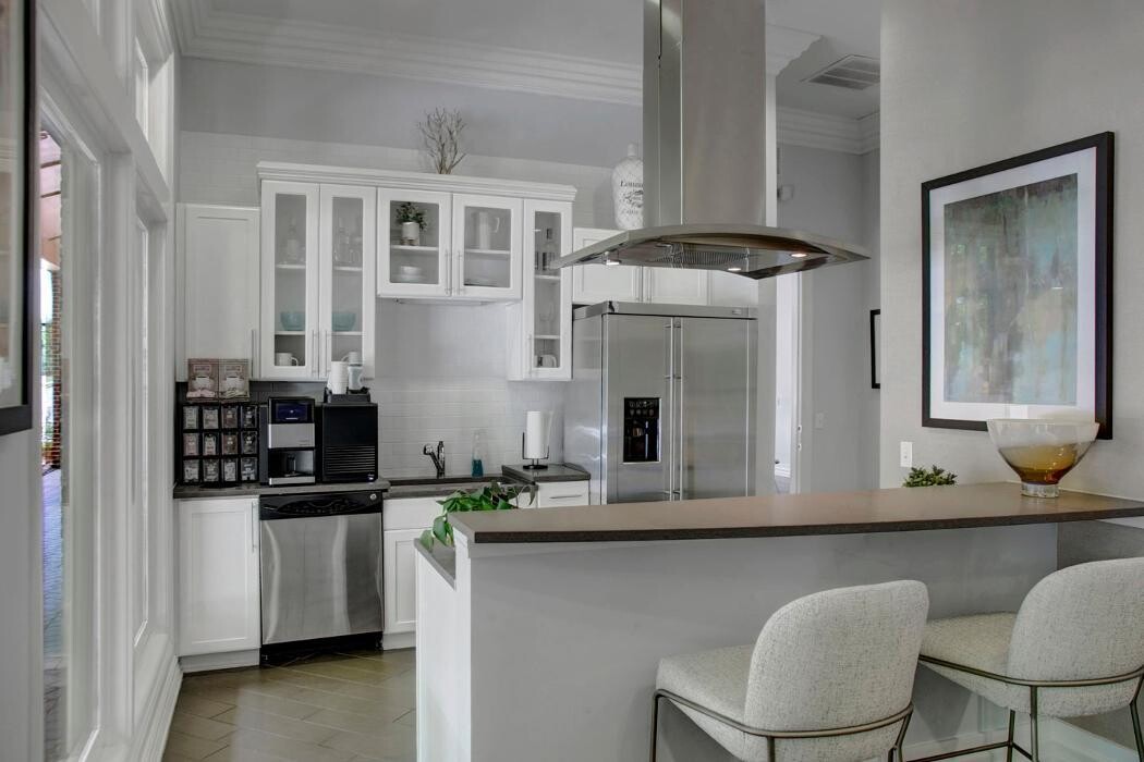 Images Providence Place Apartments