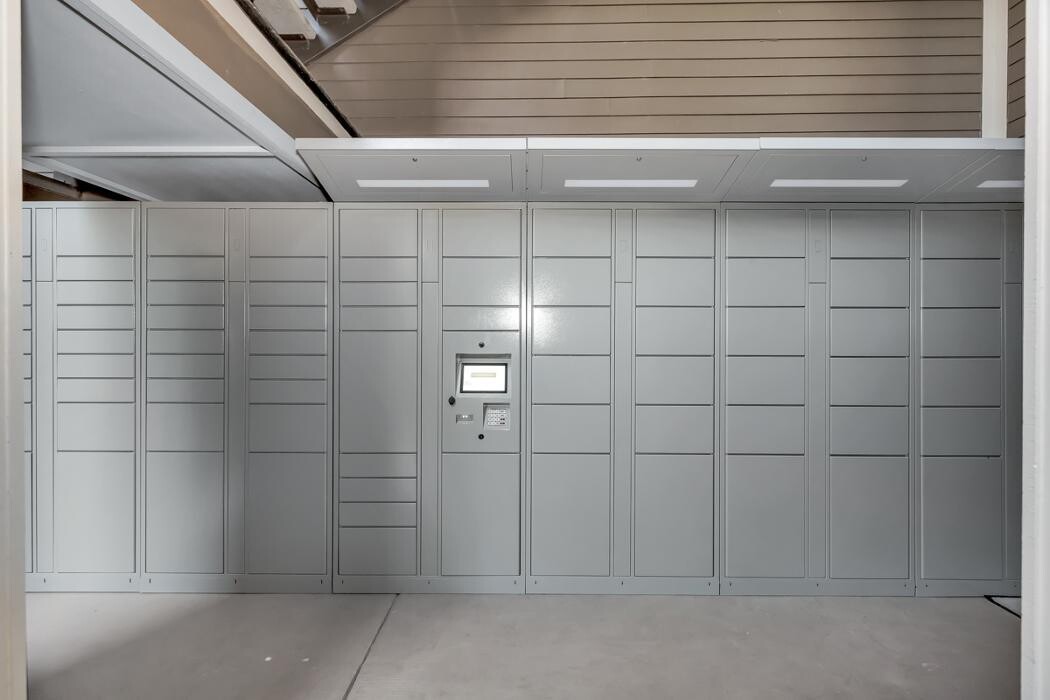 Images Providence Place Apartments