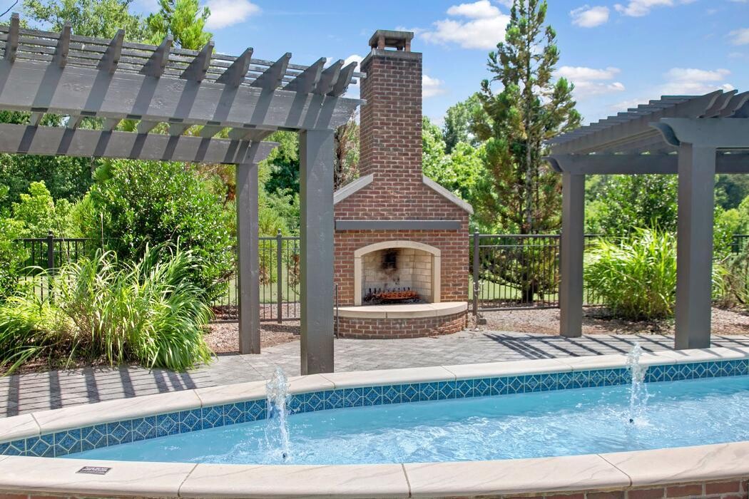 Images Providence Place Apartments