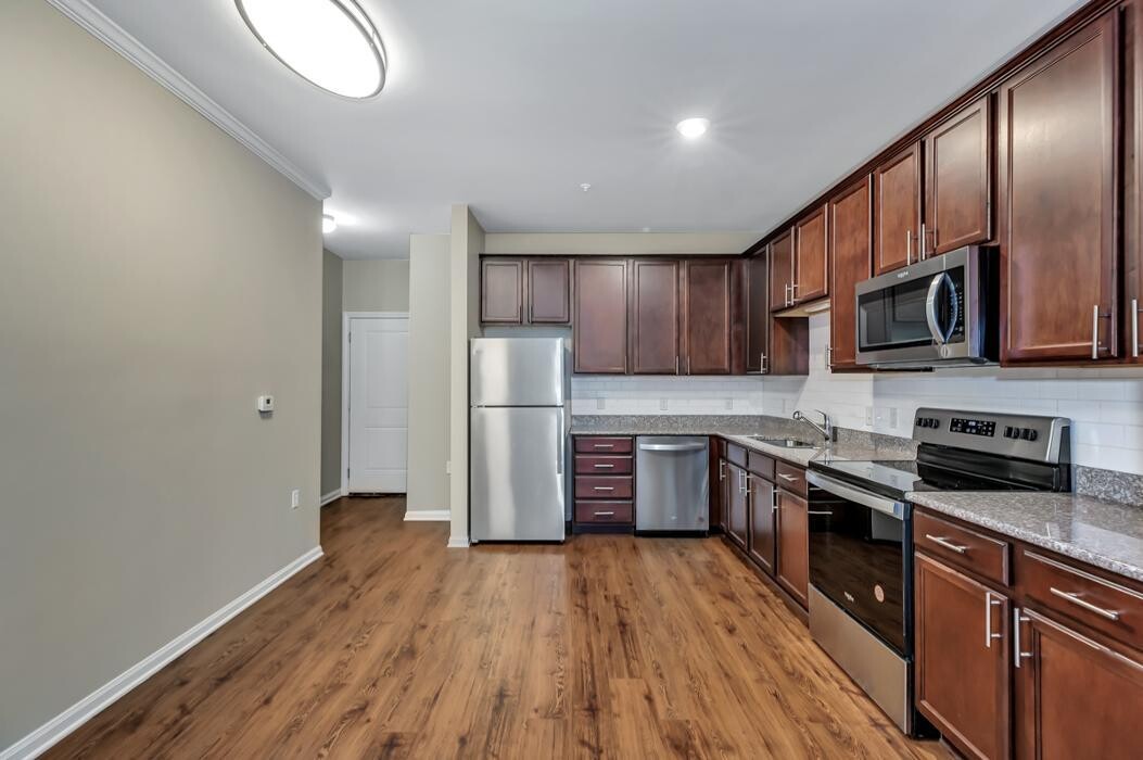 Images Providence Place Apartments