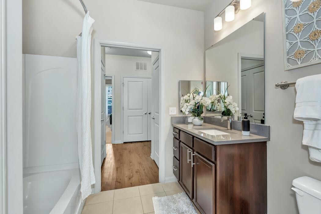 Images Providence Place Apartments