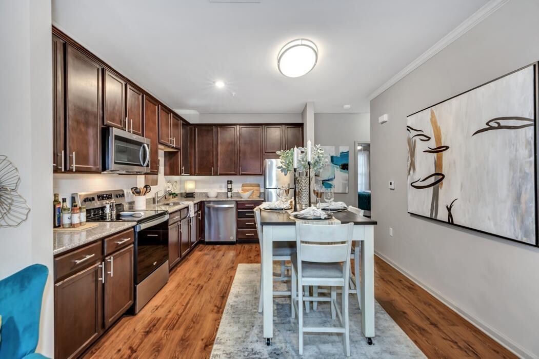 Images Providence Place Apartments