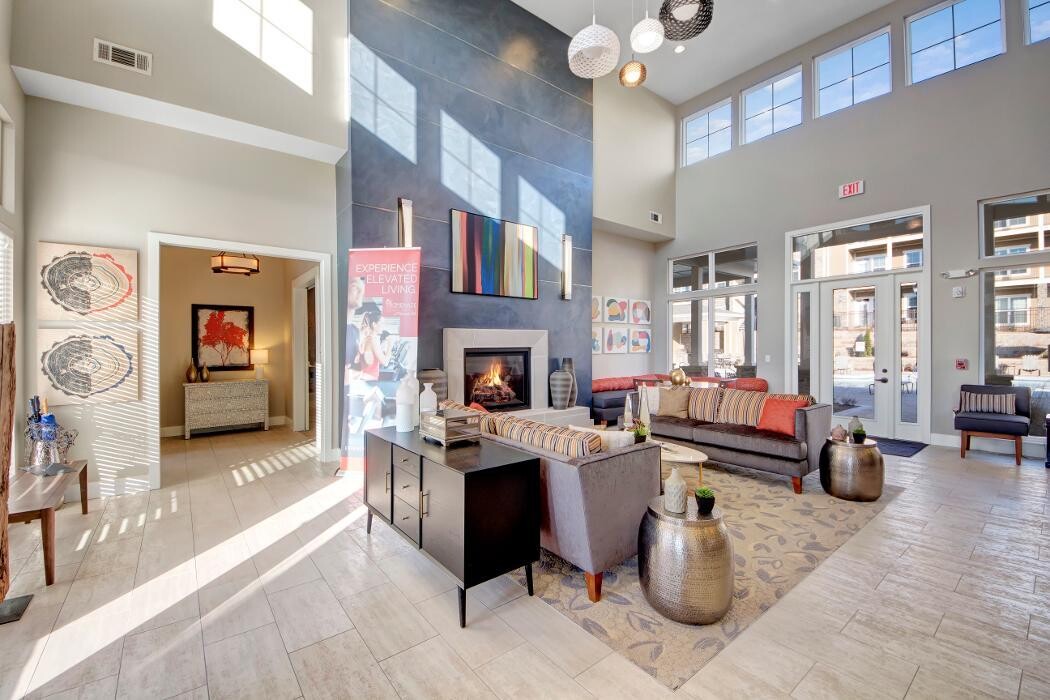 Images The Promenade Apartments at Pinnacle Hills