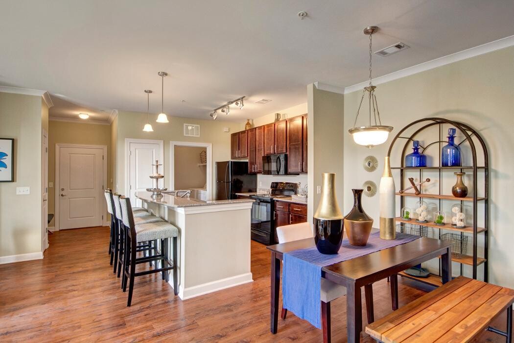 Images The Promenade Apartments at Pinnacle Hills