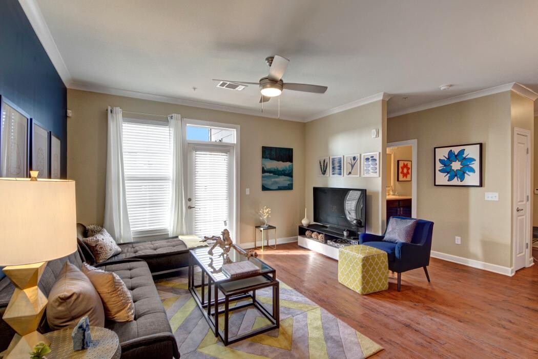 Images The Promenade Apartments at Pinnacle Hills