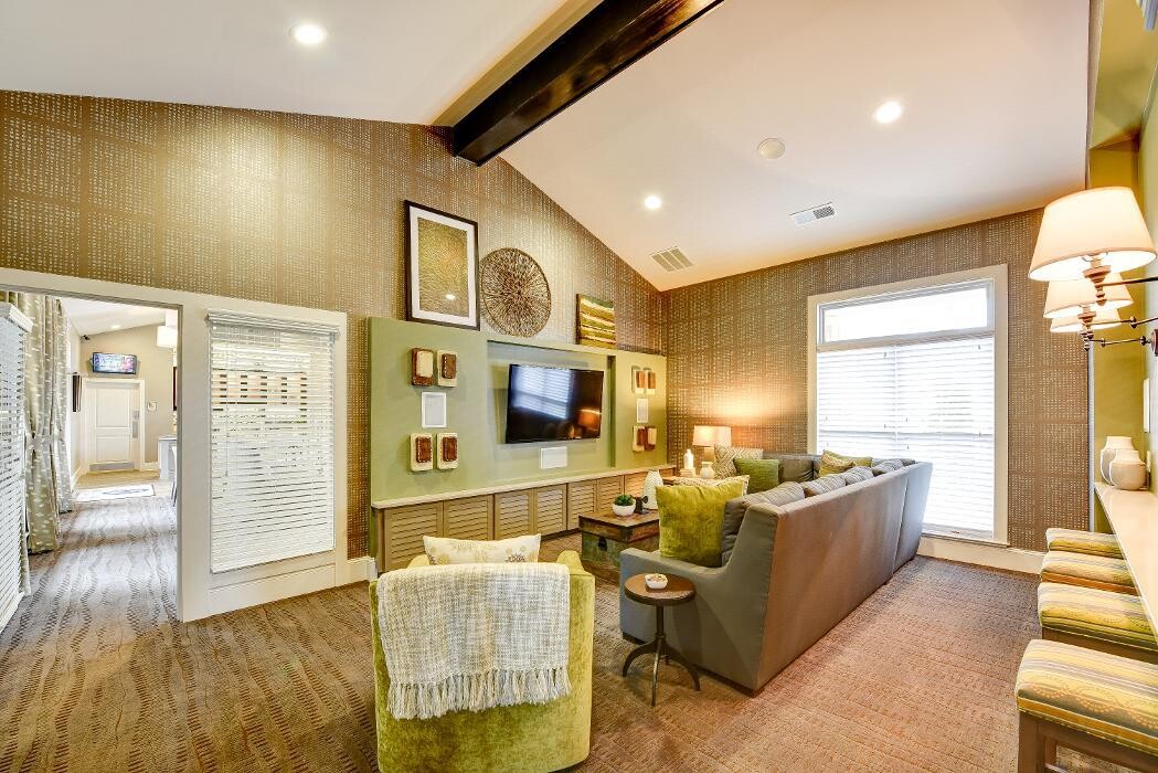 Images Wellsley Park Apartments