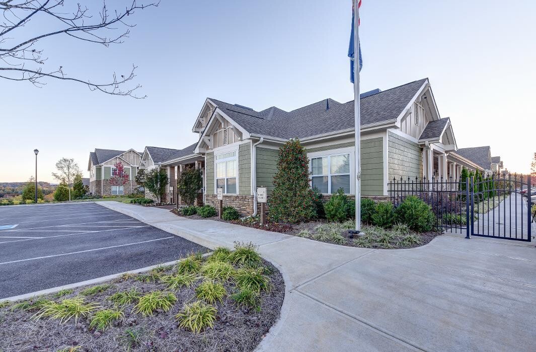 Images Wellsley Park Apartments