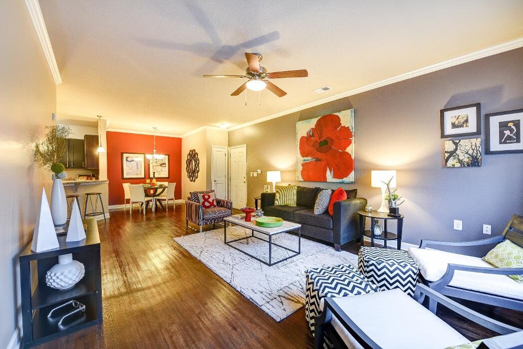 Images Wellsley Park Apartments