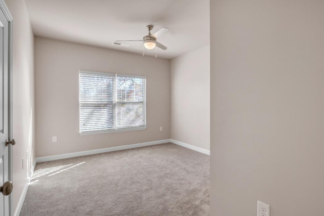 Images Wellsley Park Apartments