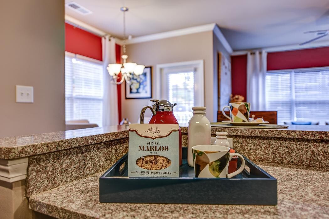 Images Wellsley Park Apartments